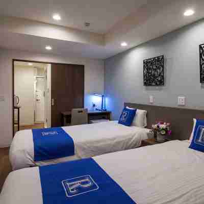 Living Inn Asahibashi Ekimae Premier ＆Annex Rooms