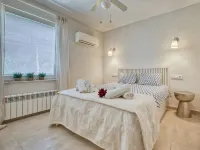 Petite Fleur Hotels in Ermita