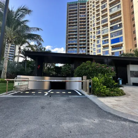 Lingshui ClearWaterBay QUEVO Hotel