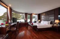 Dora Cruise Hoteles en Ha Long