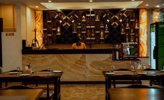 3. Hotel Bl..