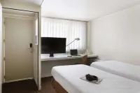 Hotel Restaurant Campanile Morangis - Orly Hotels in Morangis
