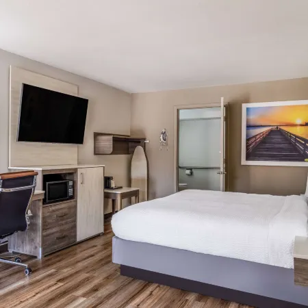 Days Inn by Wyndham Clemson