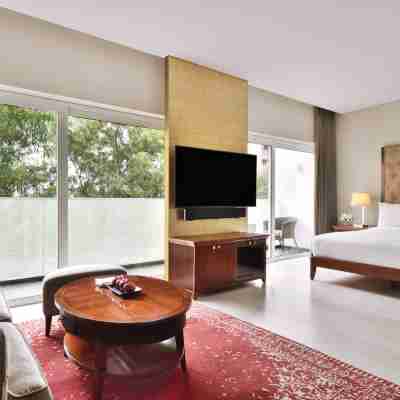 Marriott Suites Pune Rooms