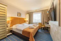 Park Hotel Diament Katowice Hotels near Cemetery chapel of Saints Apostles Peter and Paul Parish on Sienkiewicza Street in Katowice