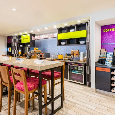 Home2 Suites by Hilton Buffalo Airport/Galleria Mall