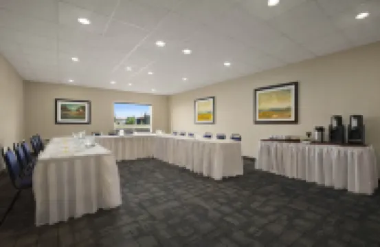 Days Inn & Suites by Wyndham Yorkton