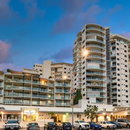 Piermonde Apartments Cairns