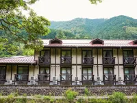 Housenbou Lodge