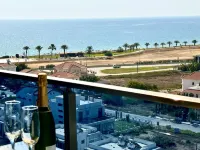 Long Beach Studio with Sea View 住宿飯店