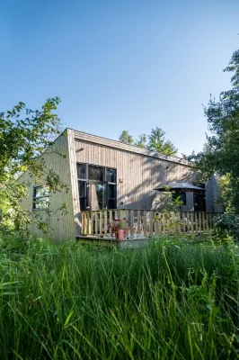 Waterlodge Blaupoatsje Hotels in Grouw