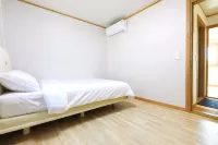 Boryeong (Muchangpo) Hyuan Pension