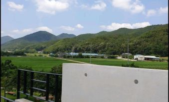 Gyeongju JJ Gallery Cafe Pension