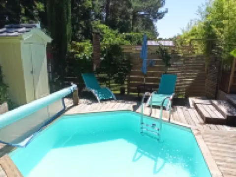 Gîte Timellen - Piscine Privée au Gite - 300m Golf de Cassy - 2Kms de la Plage Hotels in Lanton