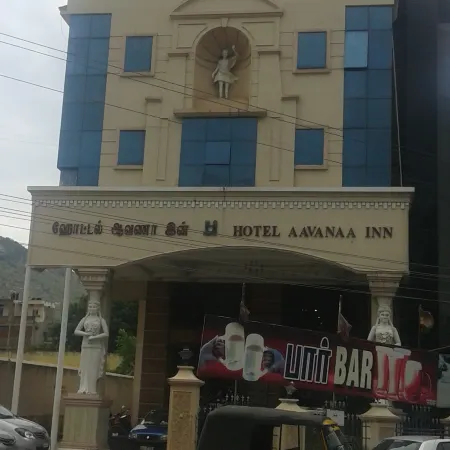 Hotel Aavanaa Inn