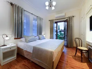 Minyon Hotel
