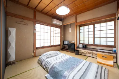 A Resort Ryokan a 1Minute Walk from Jr Takuma St Hôtels à : Mitoyo