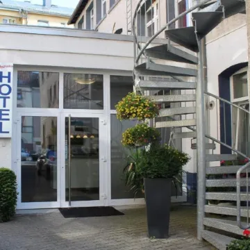 Aariana Hotel