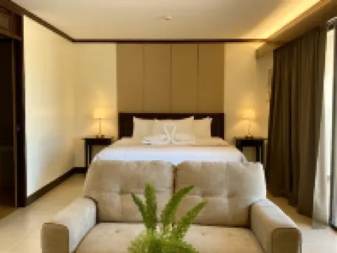 Plaza Del Norte Hotel and Convention Center ラワグのホテル