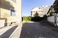 Legnano 20 in Ospiate Hotel dekat Chiesa di S. Carlo e dell'Immacolata