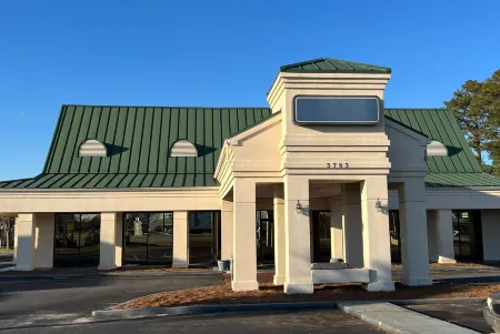 Super 8 by Wyndham Florence SC I-95 North / Hwy 76