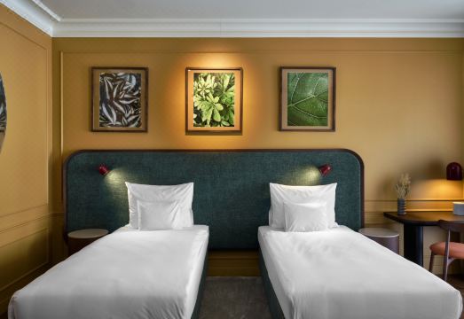 Vignette Collection VERNO HOUSE