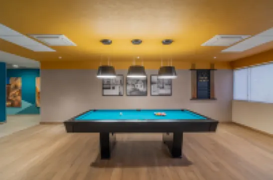 City Express Suites by Marriott Querétaro Các khách sạn ở Queretaro