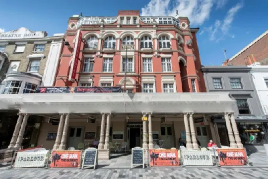 Maldron Hotel Brighton City Centre Hotels near The Lanes