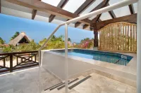 The Lodge at Jaguar Reef - Pools
