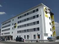 B&B HOTEL Frankfurt-Hahn Airport Hotel di 