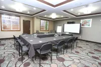 Holiday Inn Express & Suites Vernon Hotels in Vernon