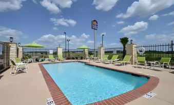 BestWestern Plus Luling Inn