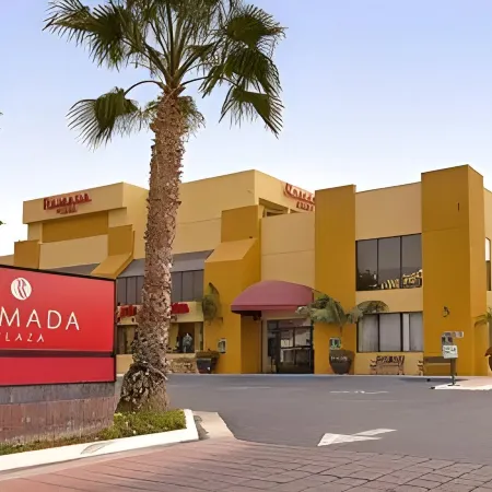 Ramada Plaza by Wyndham Garden Grove/Anaheim South