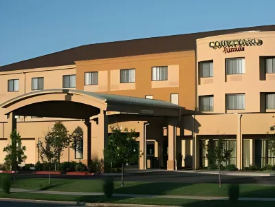 Courtyard Norman Hotel di 