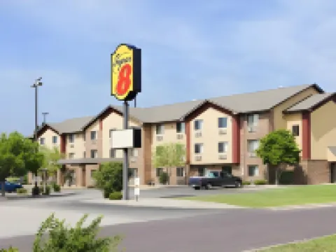 Super 8 by Wyndham Peoria