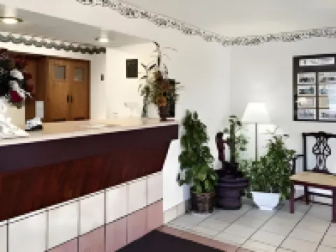 Super 8 by Wyndham Douglas ダグラスのホテル