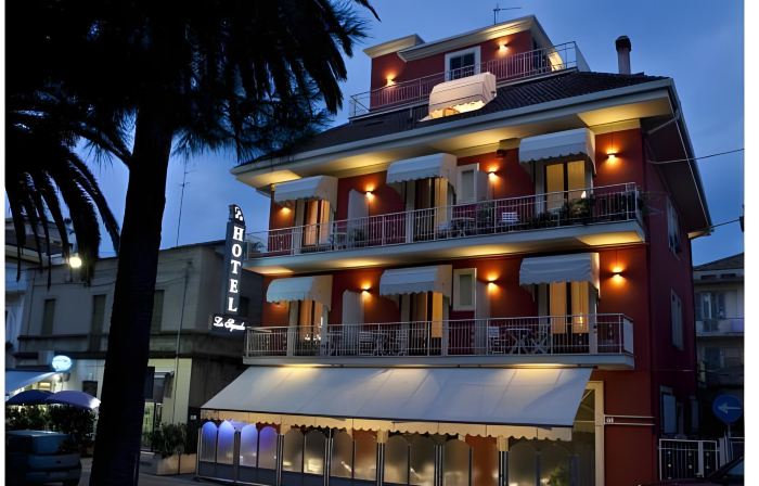 Hotel lo Squalo