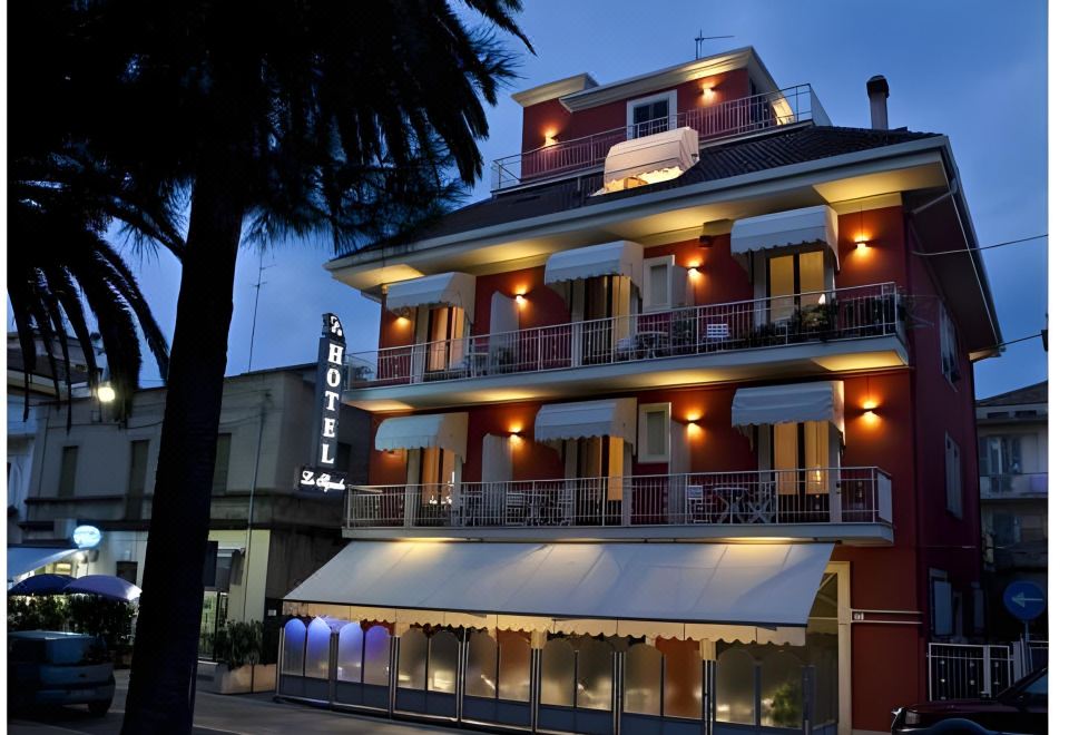 hotel overview picture