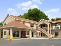 Days Inn by Wyndham Fairmont Hotels in White Hall