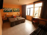 Hotel El Águila 우테보 호텔