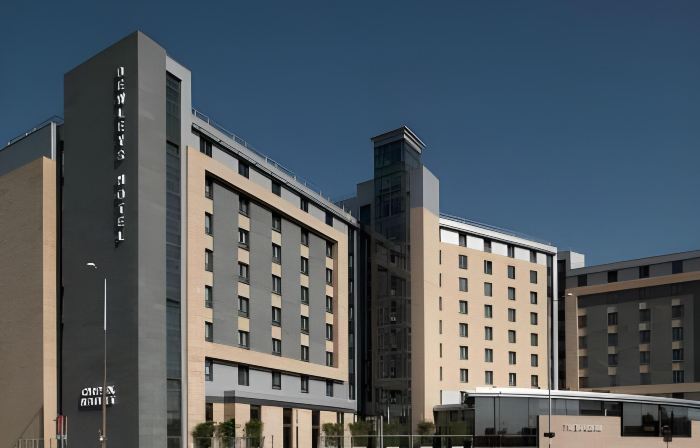 Clayton Hotel, Leeds