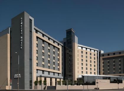 Clayton Hotel, Leeds