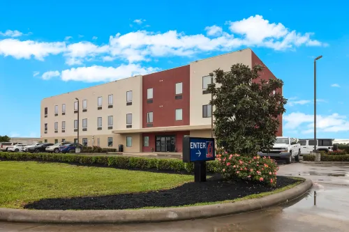 Motel 6 Texas City, TX - I-45 South