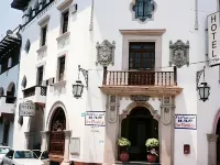 Hotel Colonial Отели в г. Манзанилло