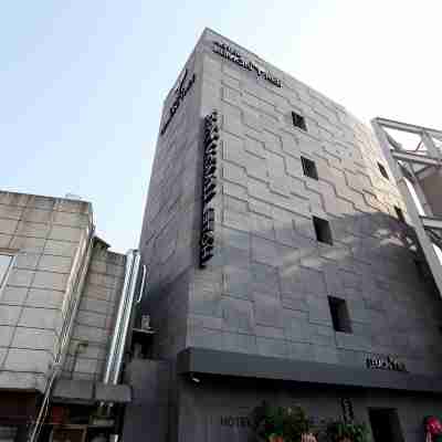 레몬트리 호텔 Hotel Exterior