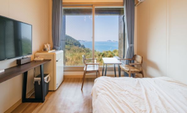 Jeju (Chuja Island) Eco Lodge