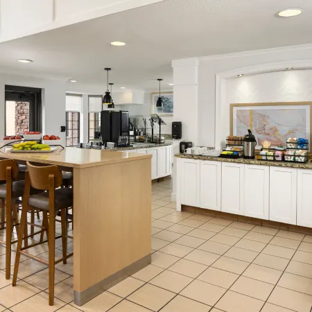 Staybridge Suites MPLS-MAPLE GROVE/ARBOR LAKES by IHG