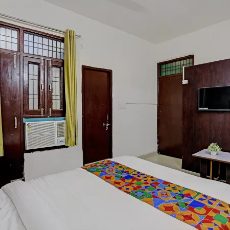 Shree Hotel