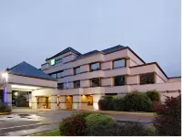 Holiday Inn Express Temuco Hotels near Parque Langdón