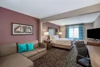 La Quinta Inn & Suites by Wyndham Fayetteville Hôtels à : Fayetteville
